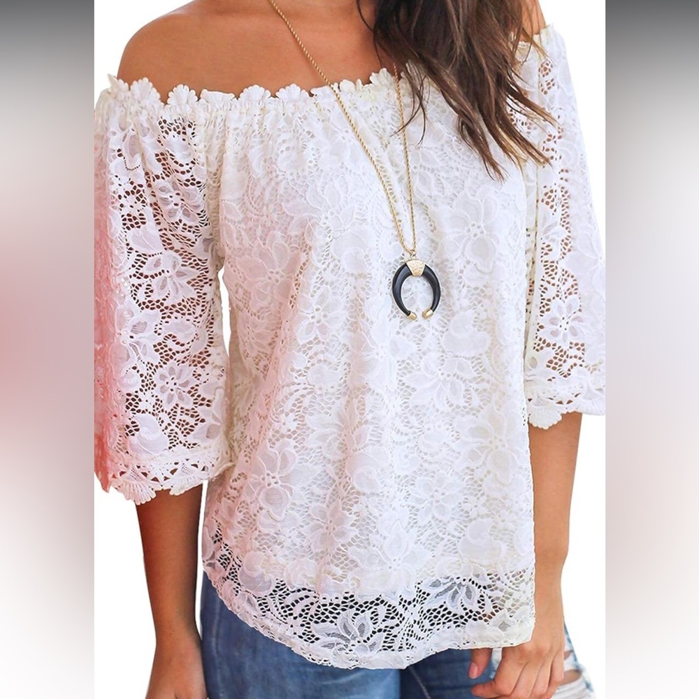 White Ruffled On/Off-Shoulder Blouse with Lace XL